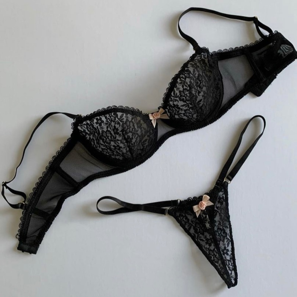 Vintage Lingerie bra and thong set